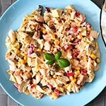 10 pomysłów na obiad z kurczaka - szybkie i sprawdzone przepisy - Sałatka gyros z kurczakiem