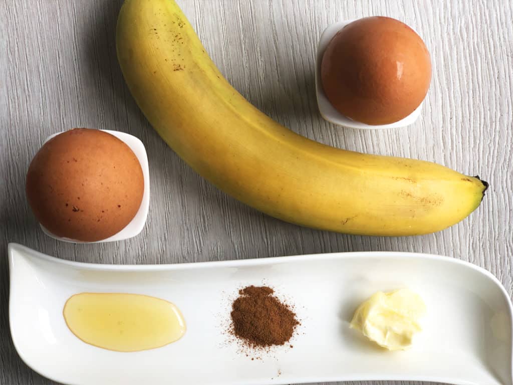Omlet bananowy - składniki przed przygotowaniem