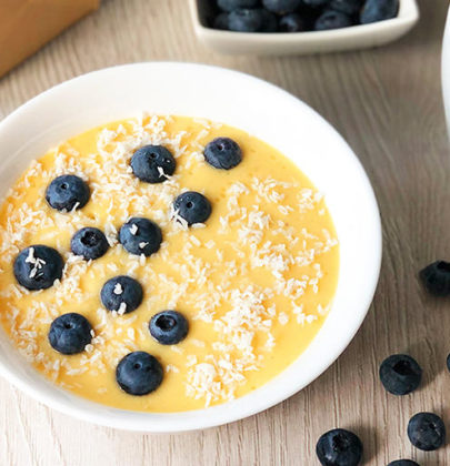 Smoothie banan mango brzoskwinia