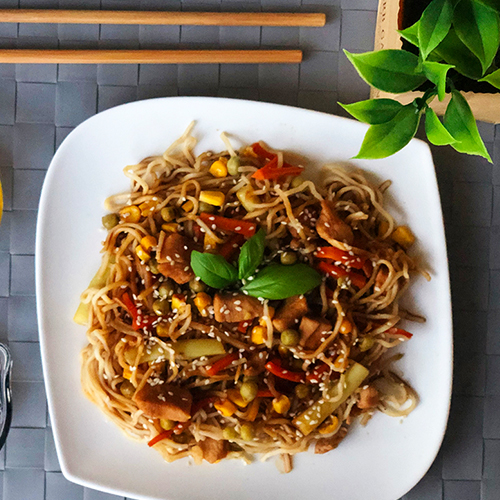 10 pomysłów na obiad z kurczaka - szybkie i sprawdzone przepisy - Kurczak w sosie miodowo-sojowym