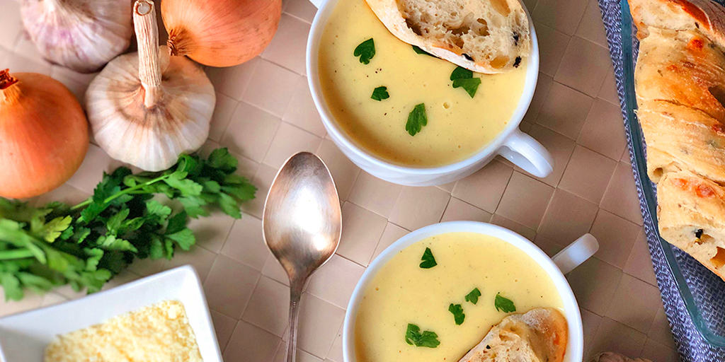 Zupa krem czosnkowo-serowa - propozycja przygotowania