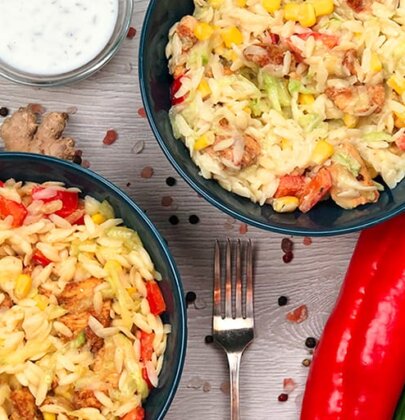 Sałatka makaronowa z kurczakiem