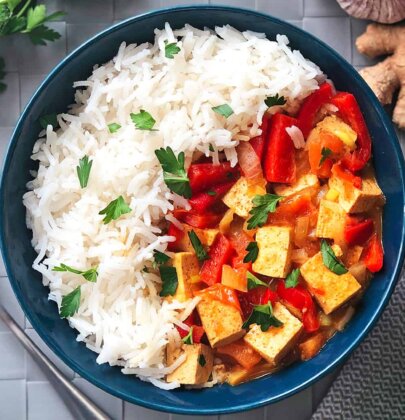 Ryż z tofu curry