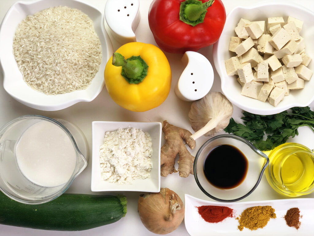 Tofu z warzywami i ryżem - składniki przed przygotowaniem