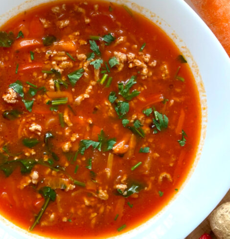 Zupa pomidorowa z mięsem mielonym