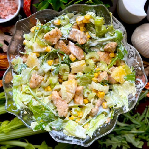 Plan obiadów na tydzień - 7 pomysłów na szybkie i domowe obiady - Sałatka z kurczaka i selera naciowego