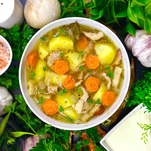 15 pomysłów na szybki obiad - proste i sprawdzone przepisy - Kartoflanka z boczkiem i kiełbasą