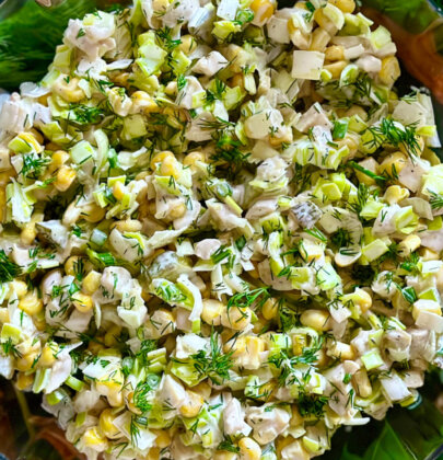 Sałatka z pora i jajek – szybka i prosta sałatka na każdą okazję